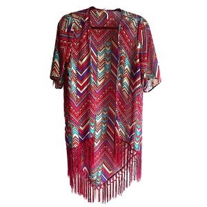 Live 4 Truth Women Red Kimono Size Medium in women’s Like New.